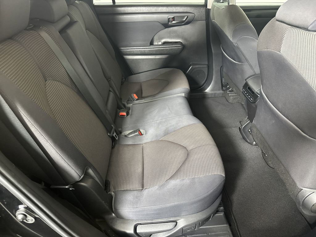 used 2023 Toyota Highlander car, priced at $33,697