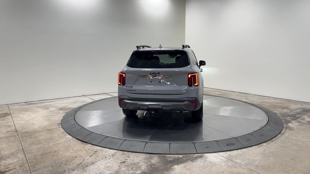new 2025 Kia Sorento car, priced at $47,095