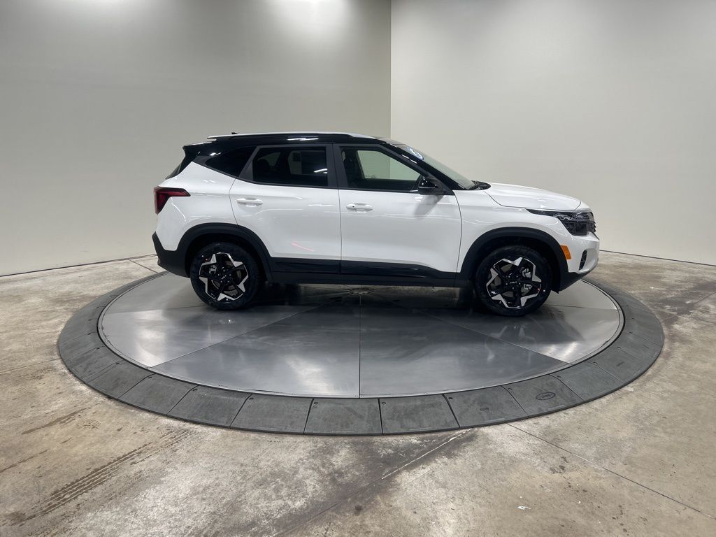 new 2026 Kia Seltos car, priced at $28,053