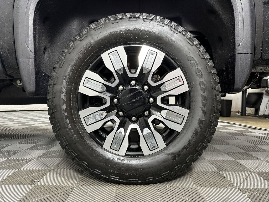 new 2025 GMC Sierra 2500HD car, priced at $86,034