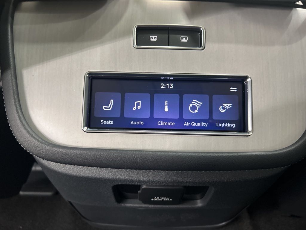 new 2025 Lincoln Navigator car, priced at $110,535