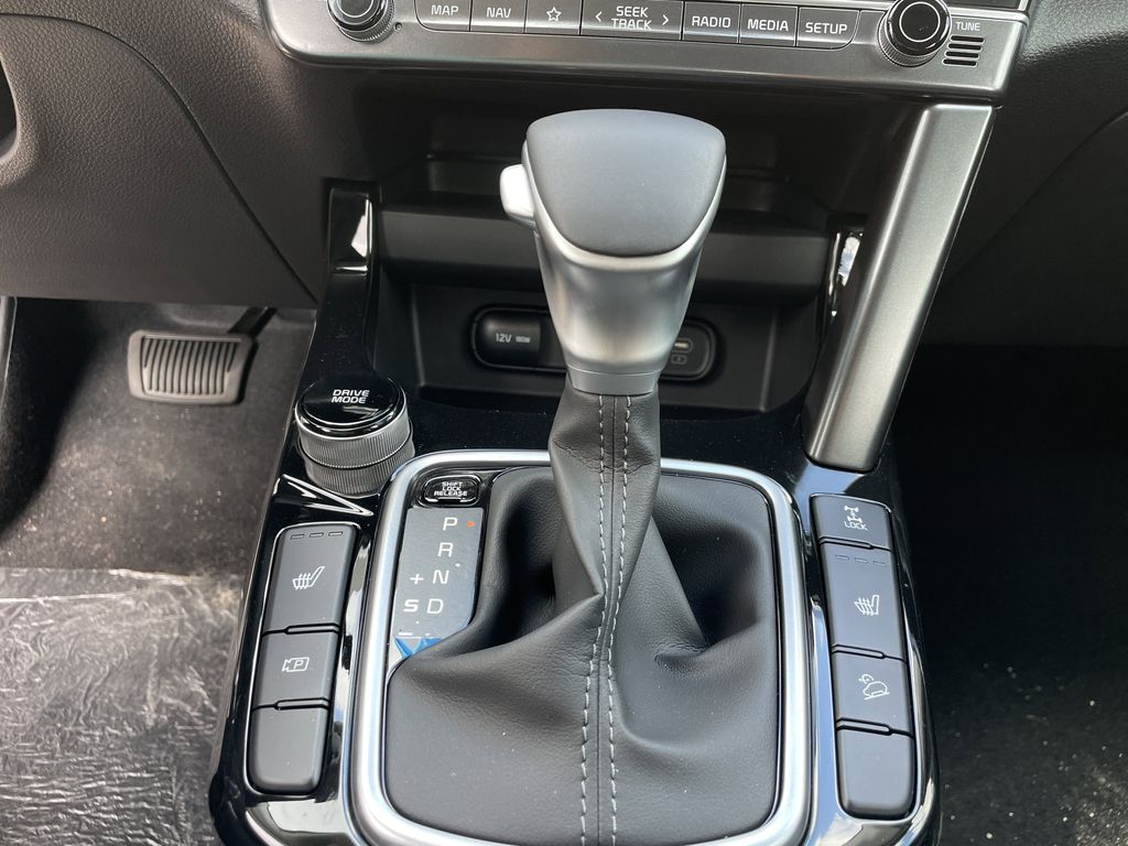 new 2025 Kia Seltos car, priced at $24,958