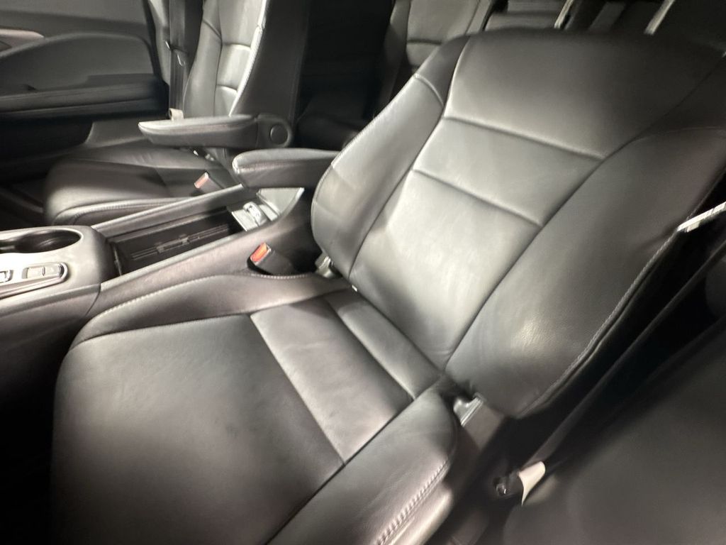 used 2022 Honda Pilot car, priced at $35,425