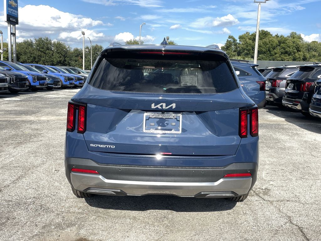 new 2025 Kia Sorento car, priced at $32,499