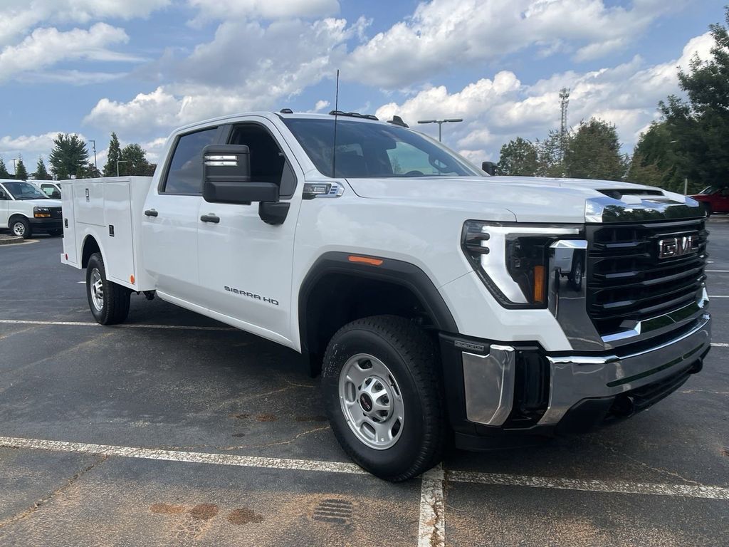 new 2024 GMC Sierra 2500HD car, priced at $46,133