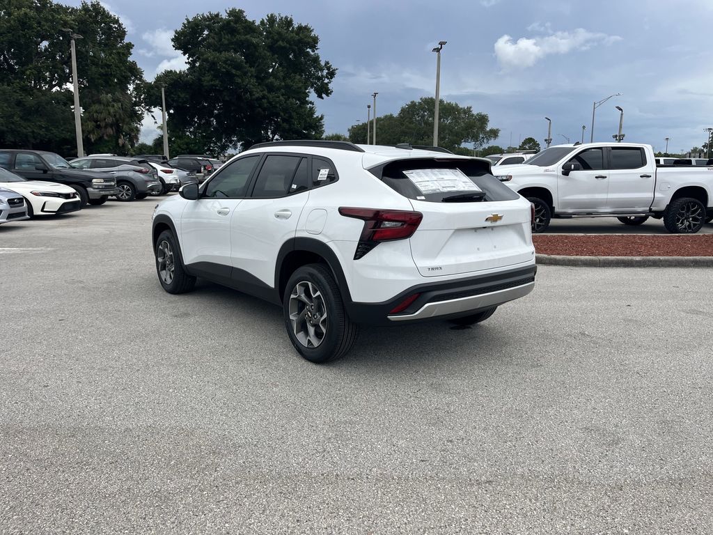 new 2025 Chevrolet Trax car, priced at $22,862