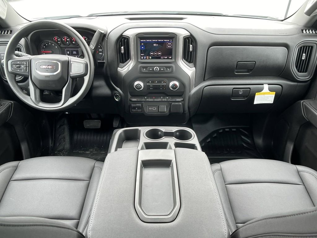 new 2024 GMC Sierra 2500HD car, priced at $44,878