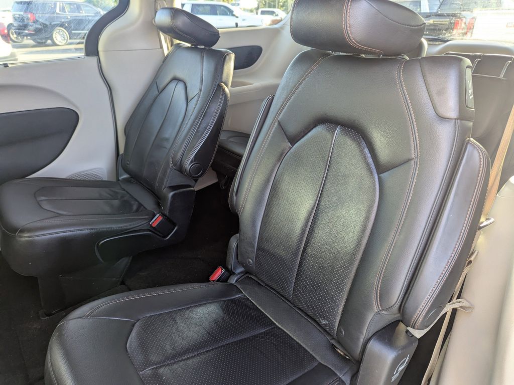 used 2018 Chrysler Pacifica car, priced at $11,193