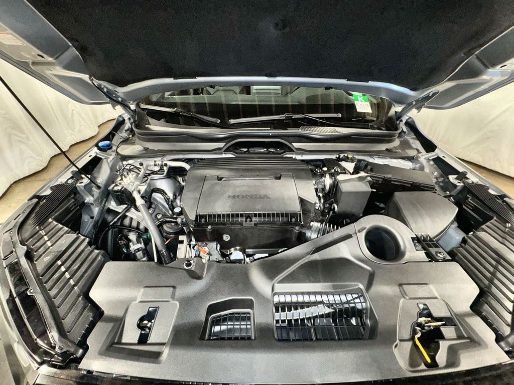 new 2025 Honda Pilot car, priced at $50,895