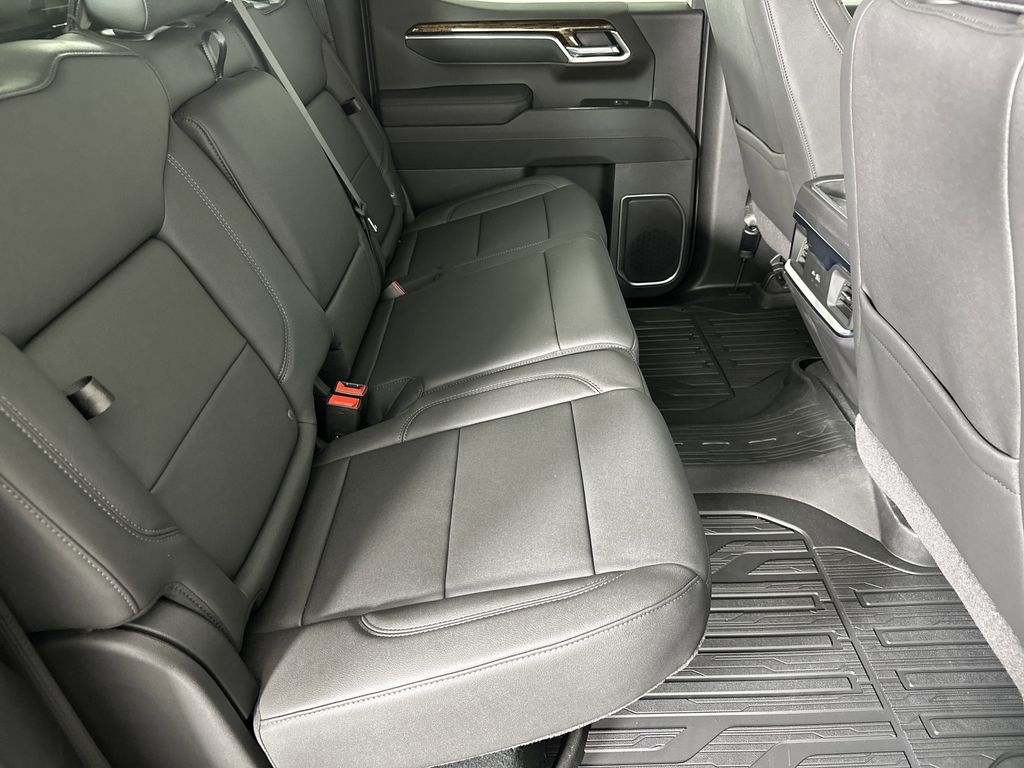 new 2025 GMC Sierra 1500 car, priced at $62,224