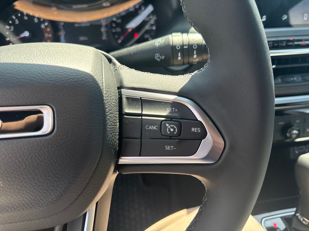 new 2025 Jeep Compass car, priced at $28,490
