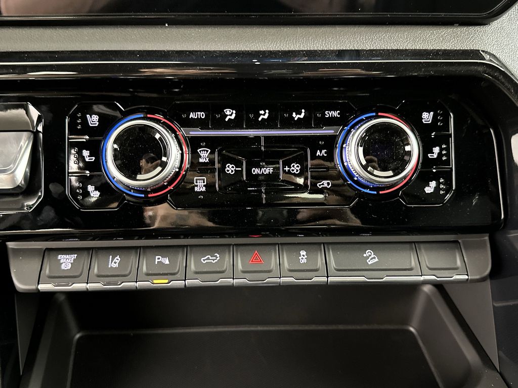 new 2025 GMC Sierra 2500HD car, priced at $87,134