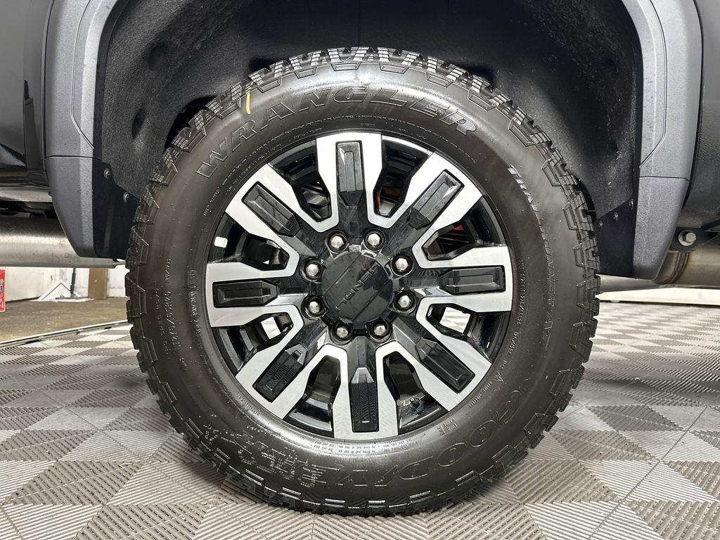 new 2025 GMC Sierra 2500HD car, priced at $94,014