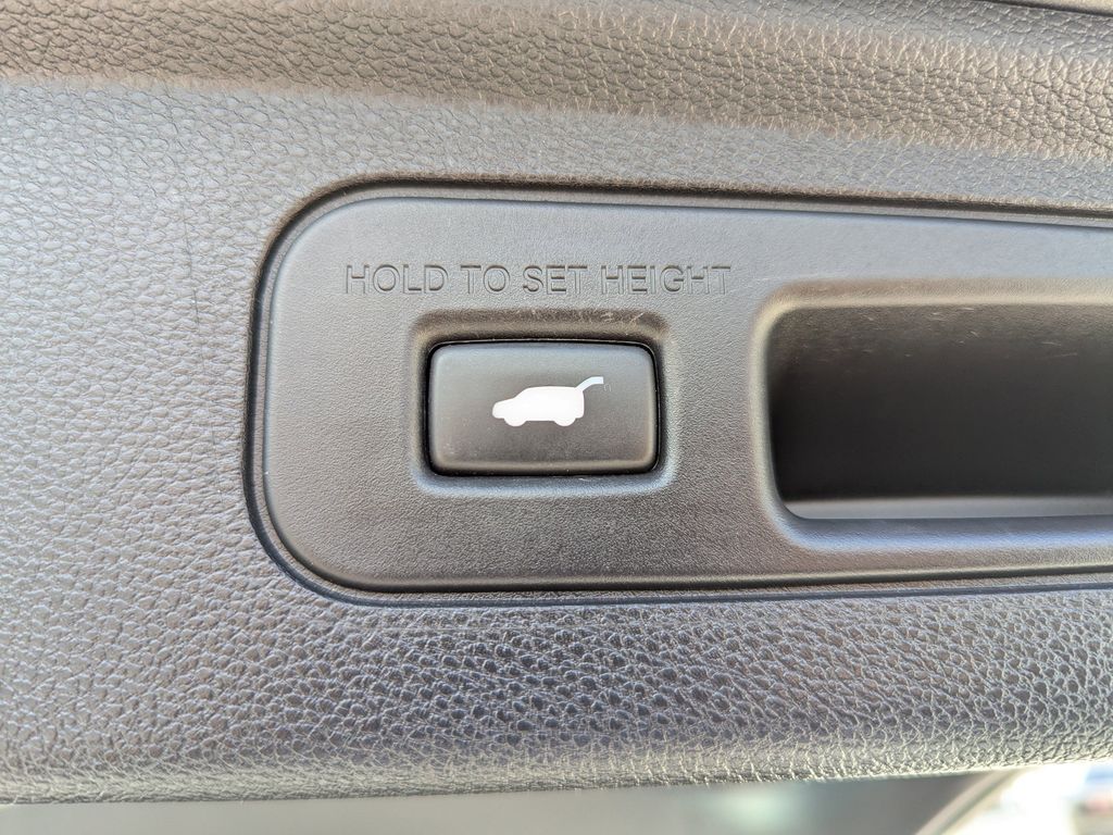 used 2018 Honda Odyssey car, priced at $13,991