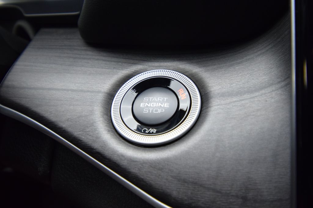 new 2025 Jeep Grand Cherokee car, priced at $44,150