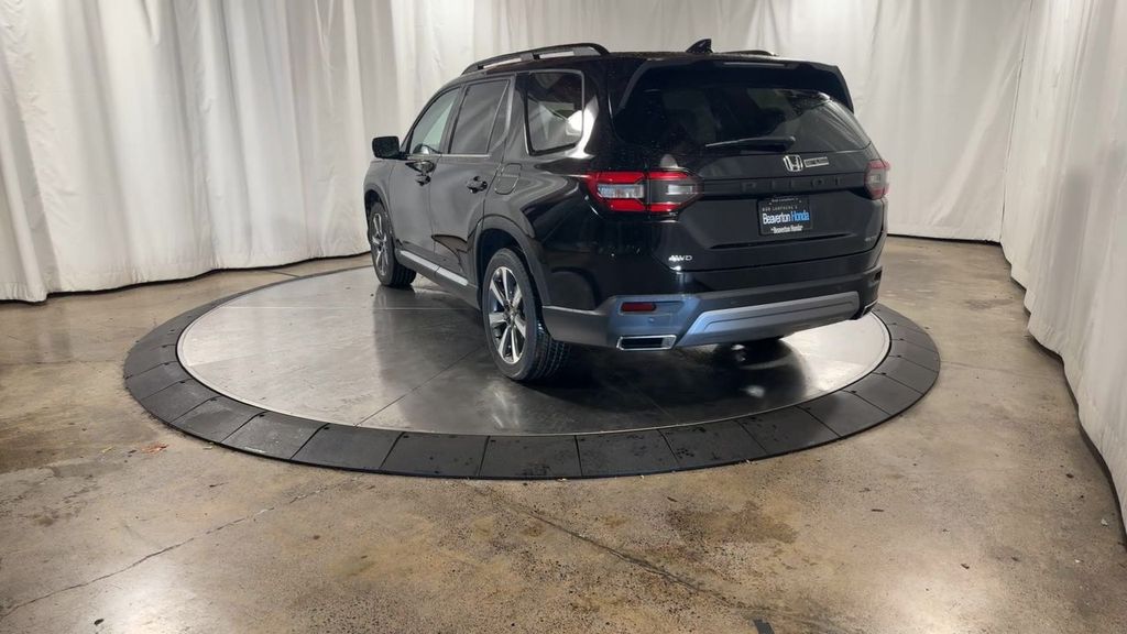 new 2025 Honda Pilot car, priced at $54,530