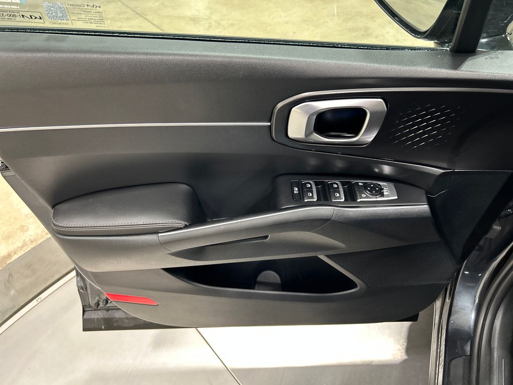 used 2022 Kia Sorento car, priced at $26,967