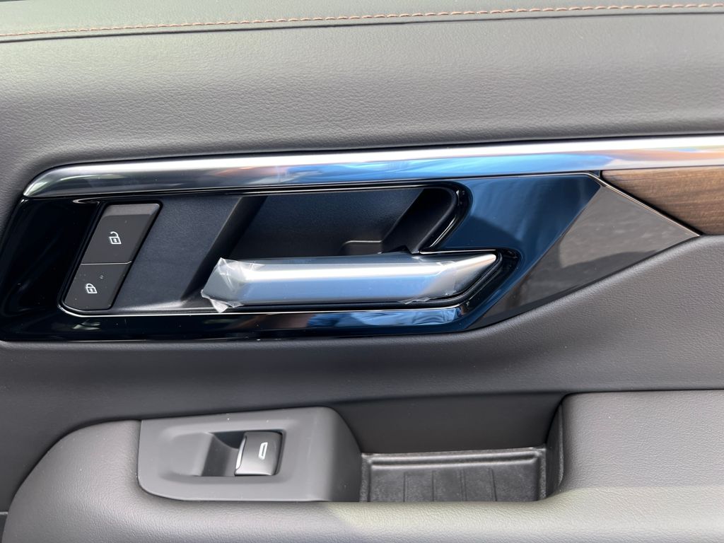 new 2025 Chevrolet Tahoe car, priced at $80,411