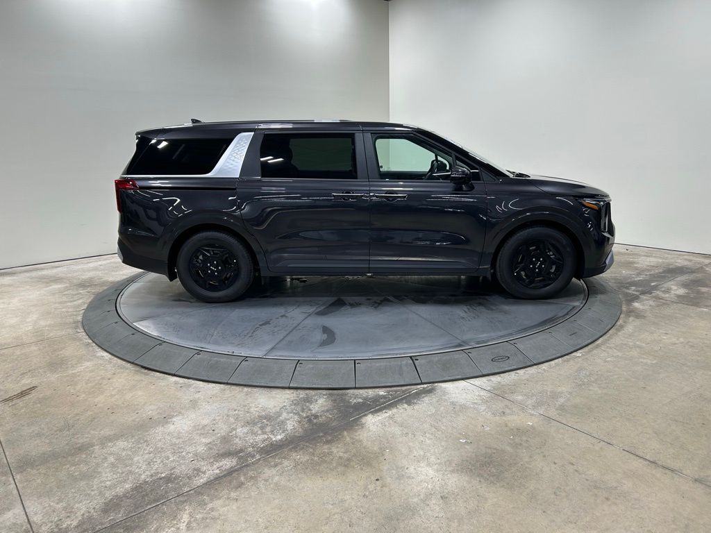 new 2026 Kia Carnival car, priced at $39,027