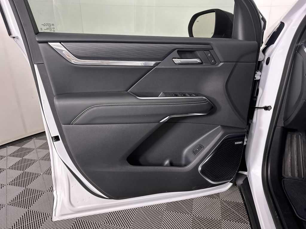 new 2025 GMC Acadia car, priced at $42,395
