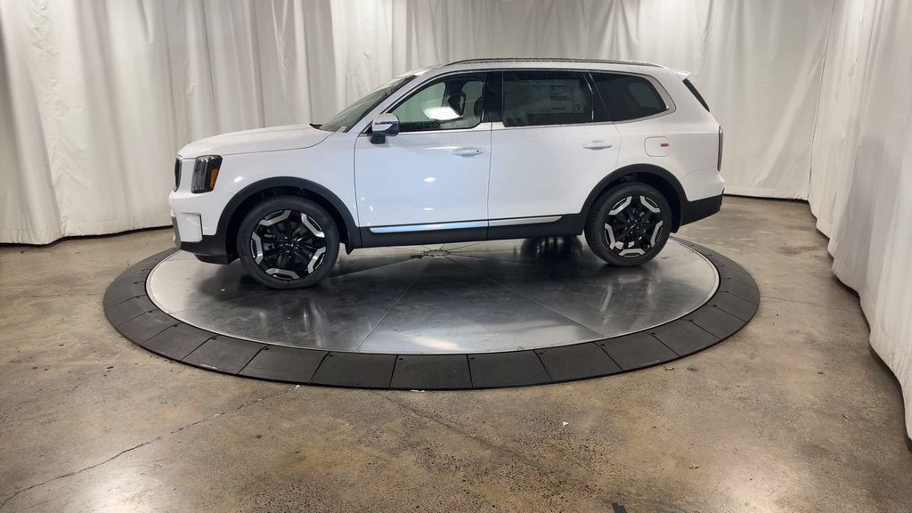 new 2025 Kia Telluride car, priced at $46,350