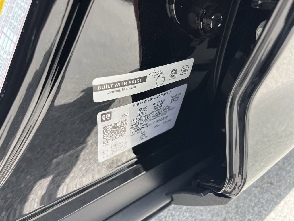 new 2025 Chevrolet Traverse car, priced at $45,859
