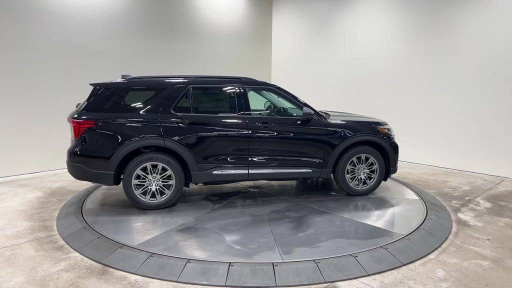 new 2025 Ford Explorer car, priced at $46,260