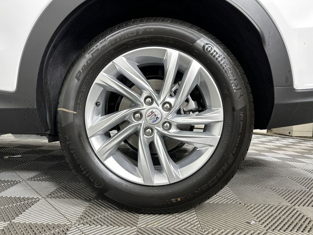 new 2025 Buick Envista car, priced at $24,695