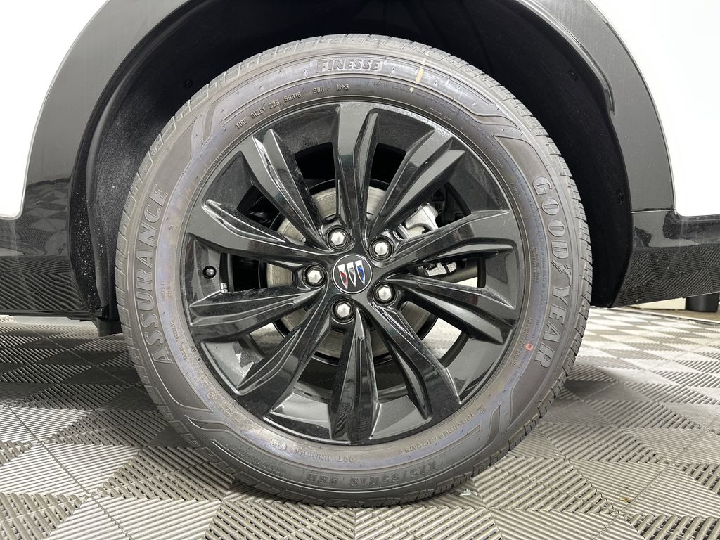 new 2025 Buick Envista car, priced at $29,075