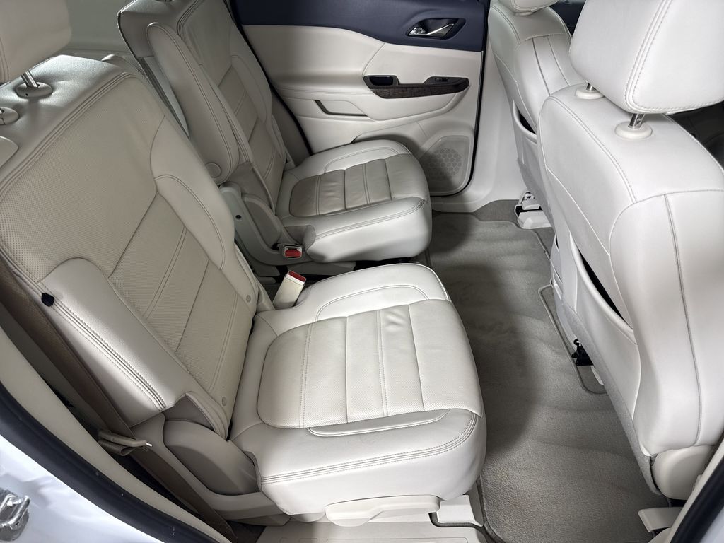 used 2020 GMC Acadia car, priced at $29,690