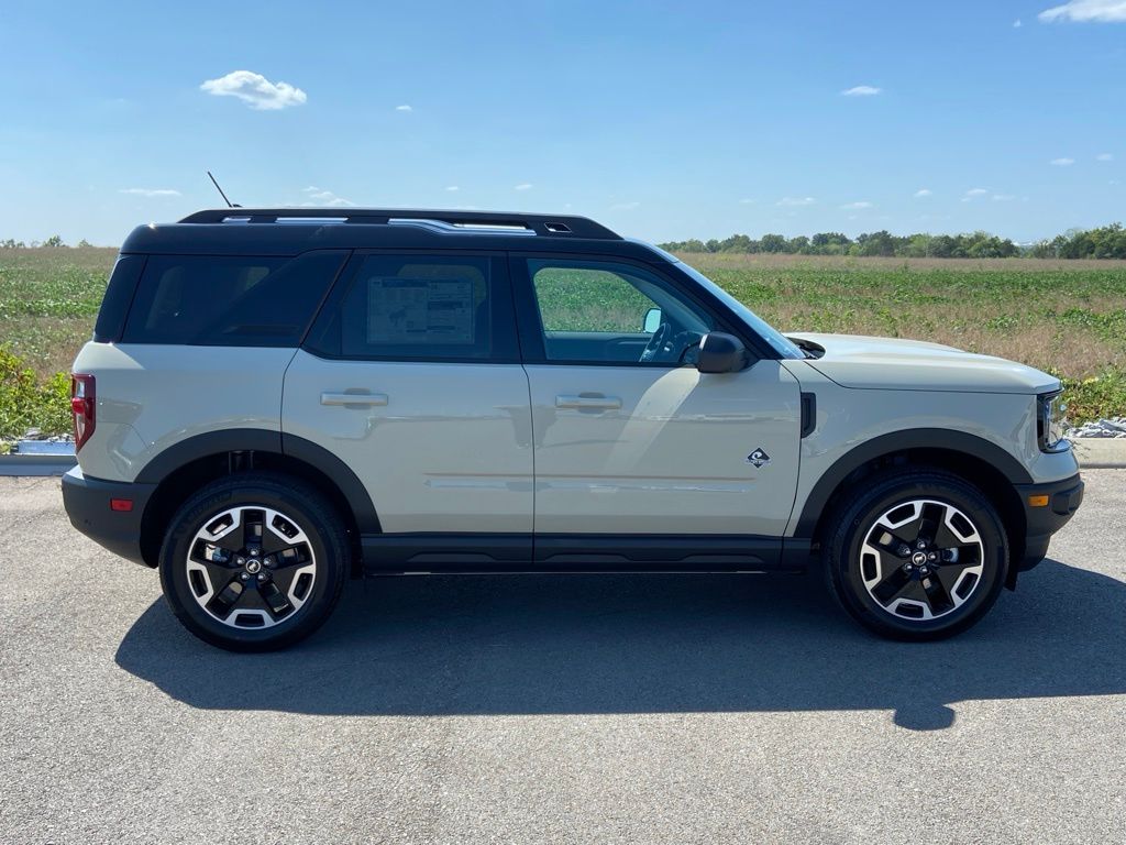 new 2024 Ford Bronco Sport car, priced at $35,965