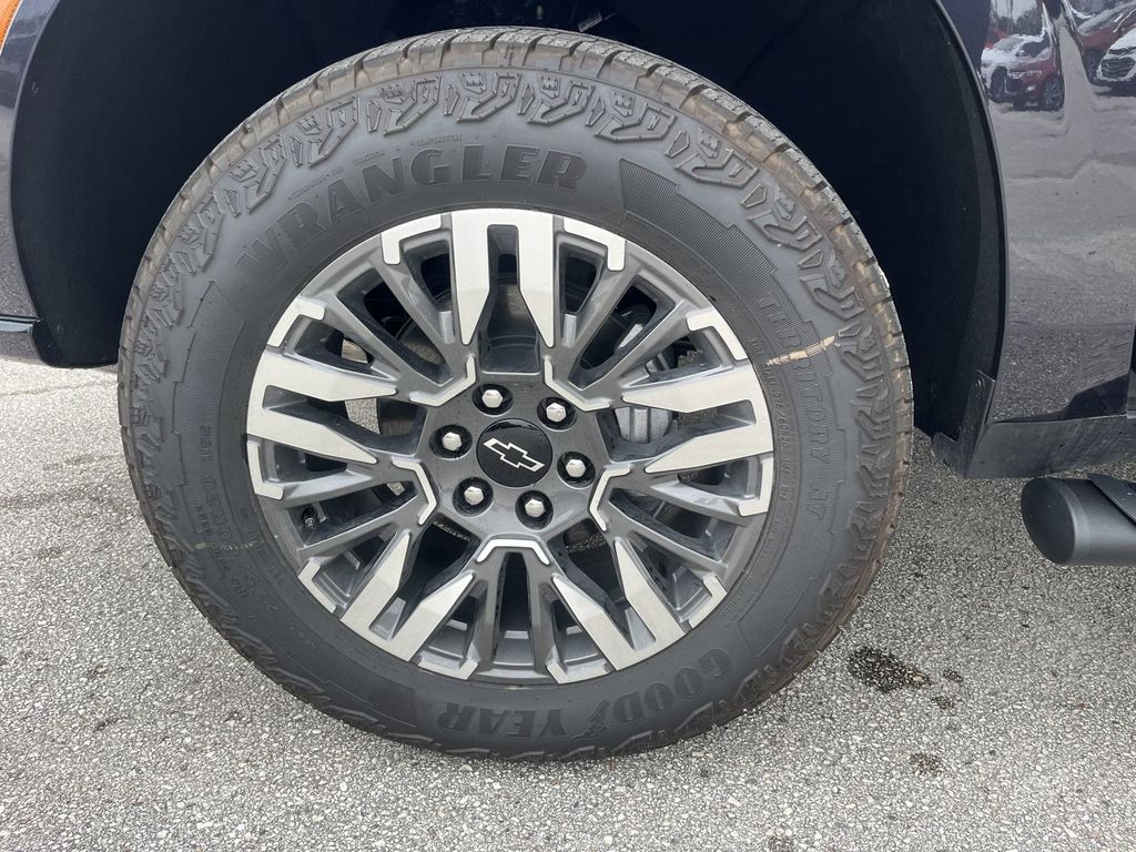 new 2025 Chevrolet Tahoe car, priced at $70,894