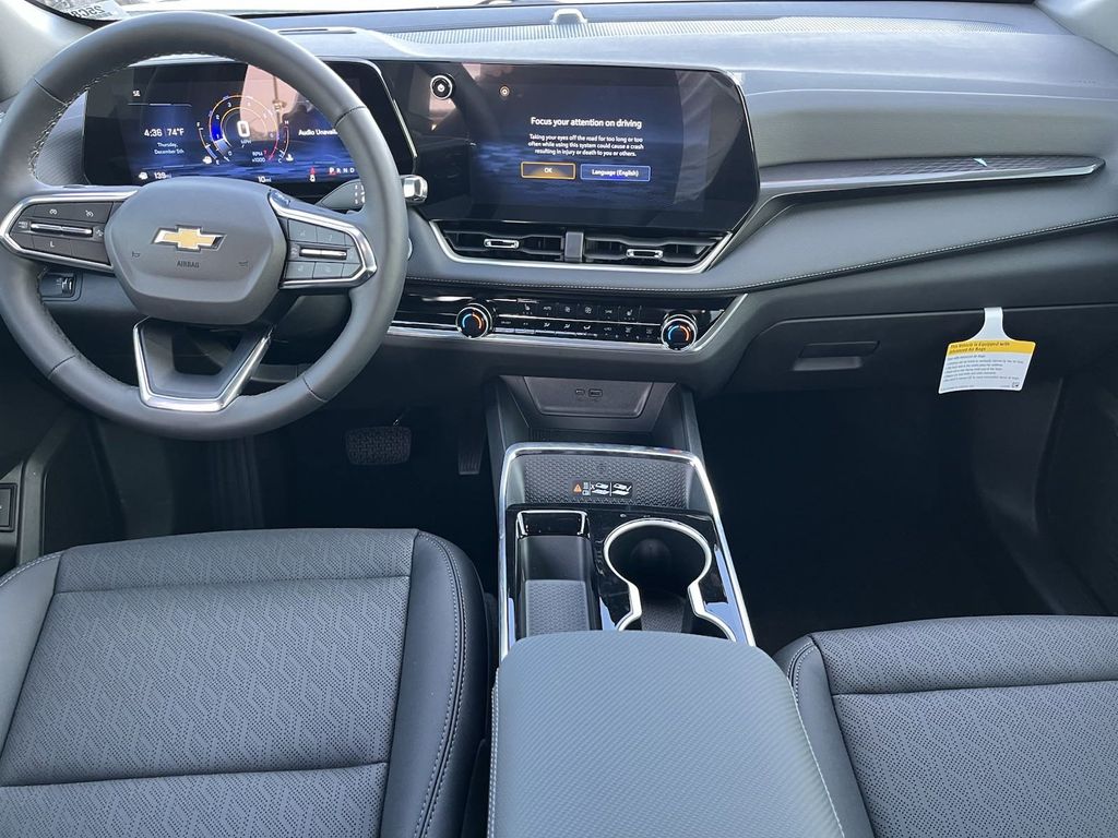 new 2025 Chevrolet Equinox car, priced at $33,830