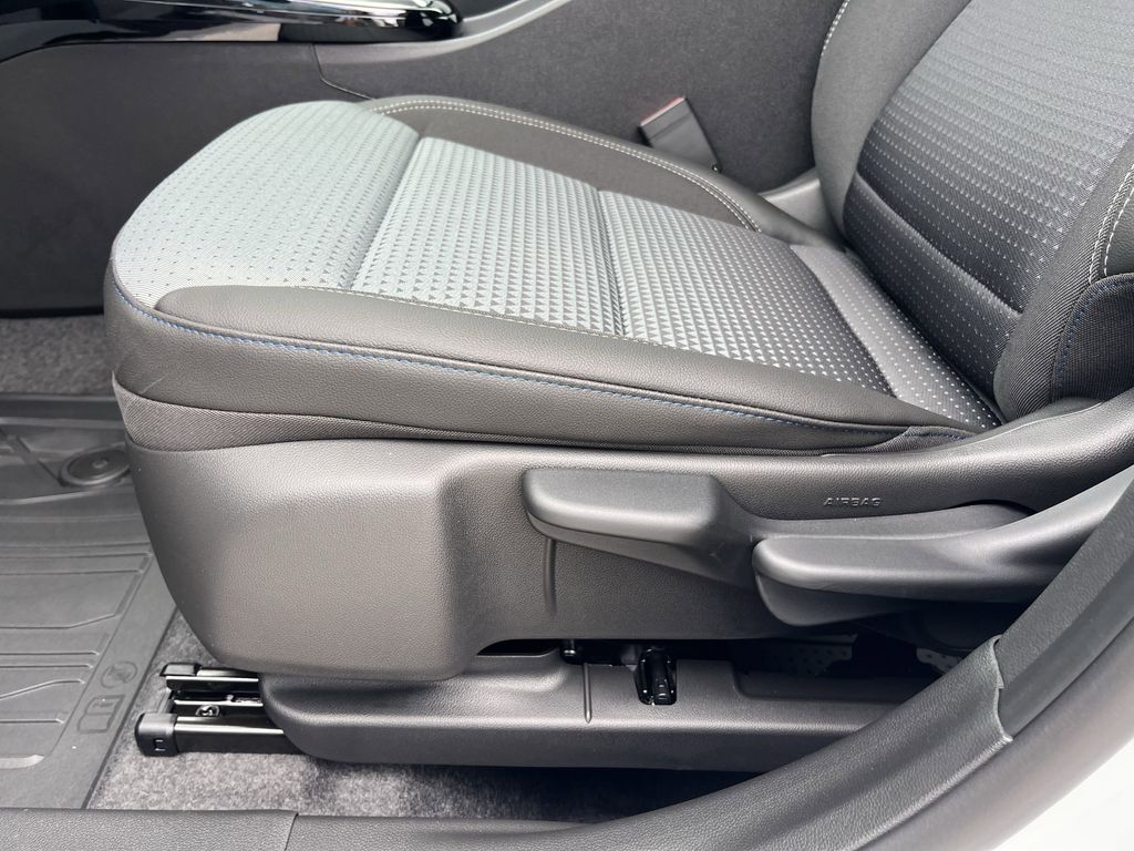 new 2025 Chevrolet Trax car, priced at $22,862