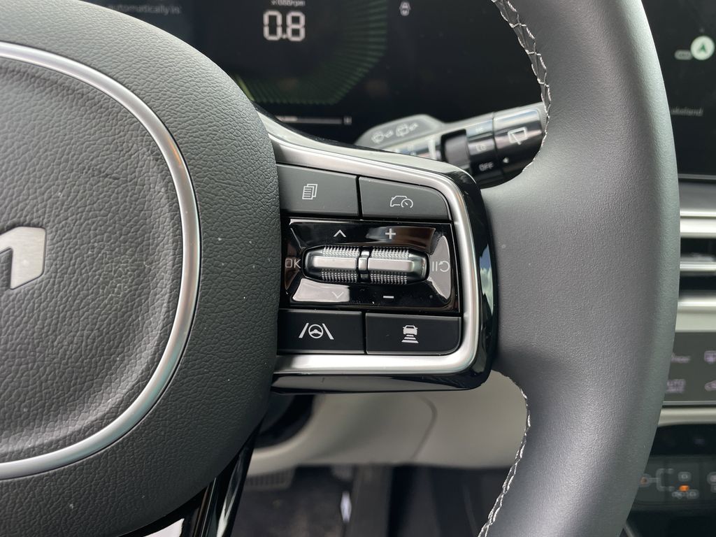 new 2025 Kia Sorento car, priced at $30,697