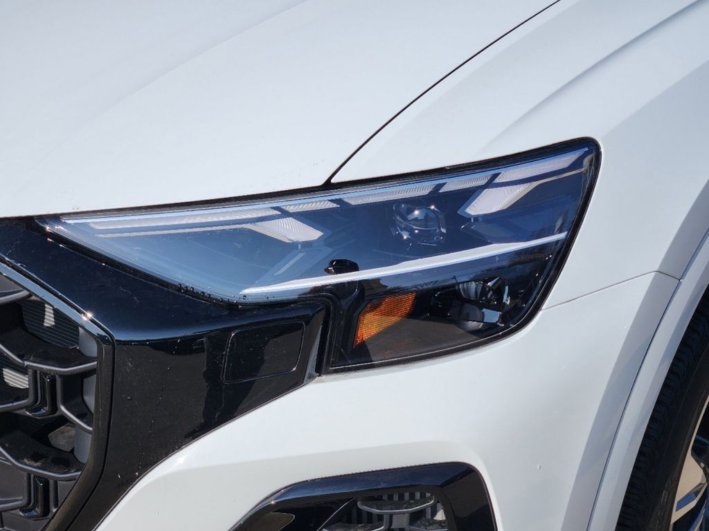 new 2025 Audi Q8 car, priced at $86,615