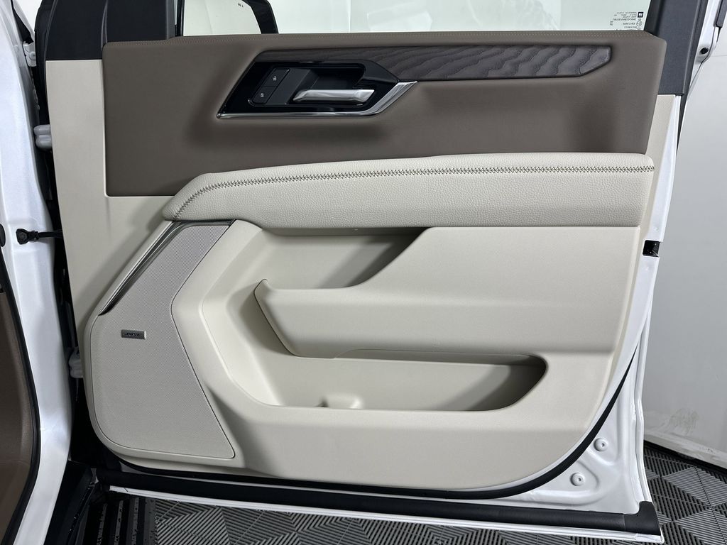 new 2025 GMC Yukon XL car, priced at $92,359