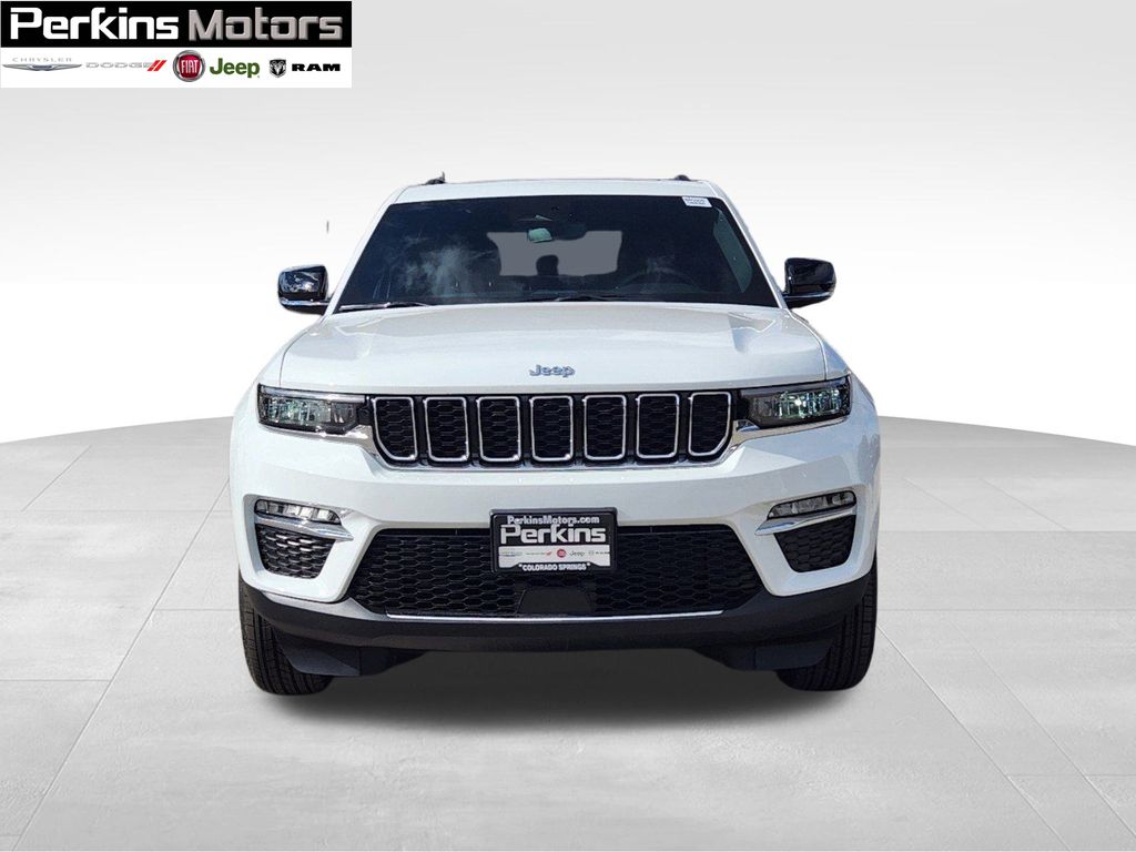 new 2025 Jeep Grand Cherokee car, priced at $52,274