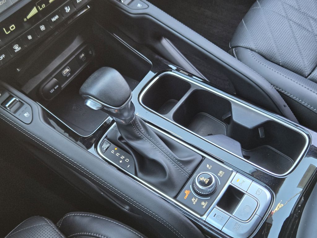 used 2025 Kia Telluride car, priced at $47,224