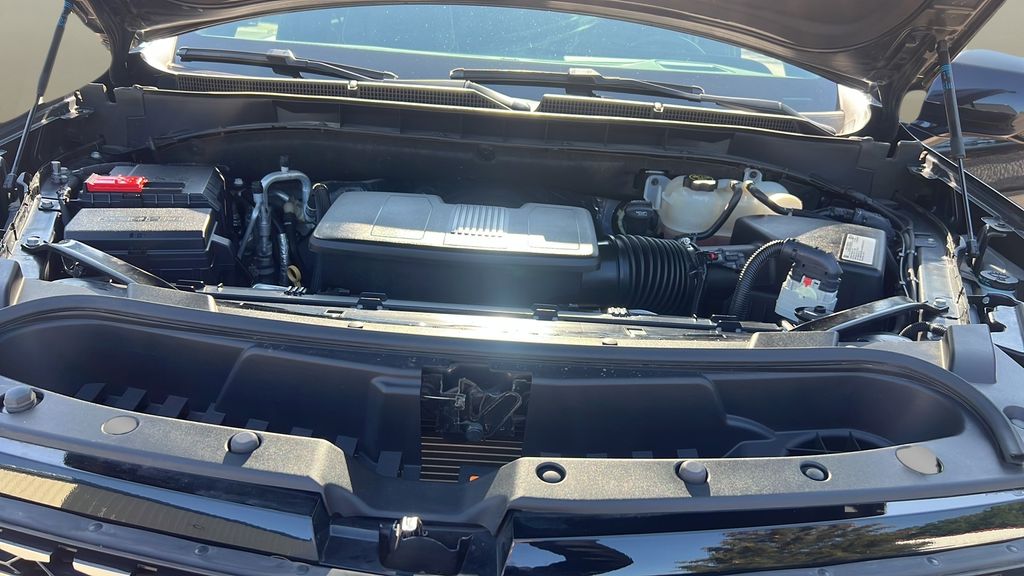 used 2021 Cadillac Escalade ESV car, priced at $61,300