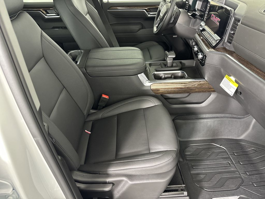 new 2025 GMC Sierra 1500 car, priced at $61,284
