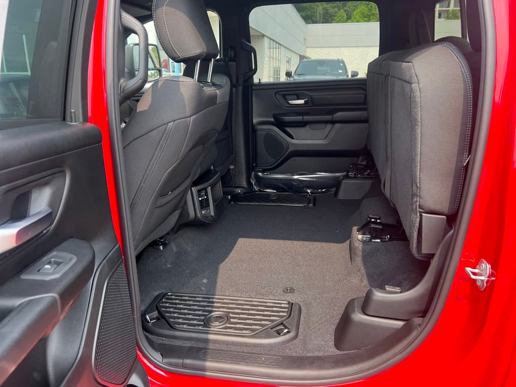 new 2025 Ram 1500 car, priced at $43,990