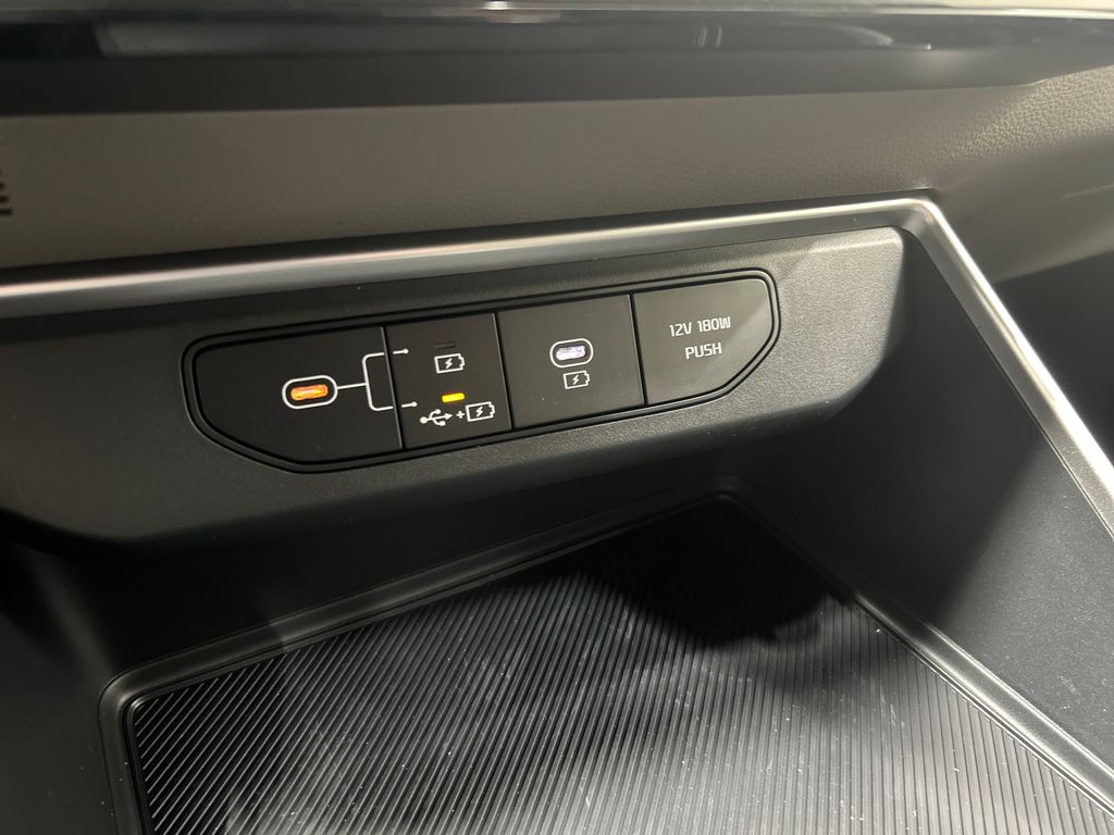new 2026 Kia Carnival car, priced at $41,185