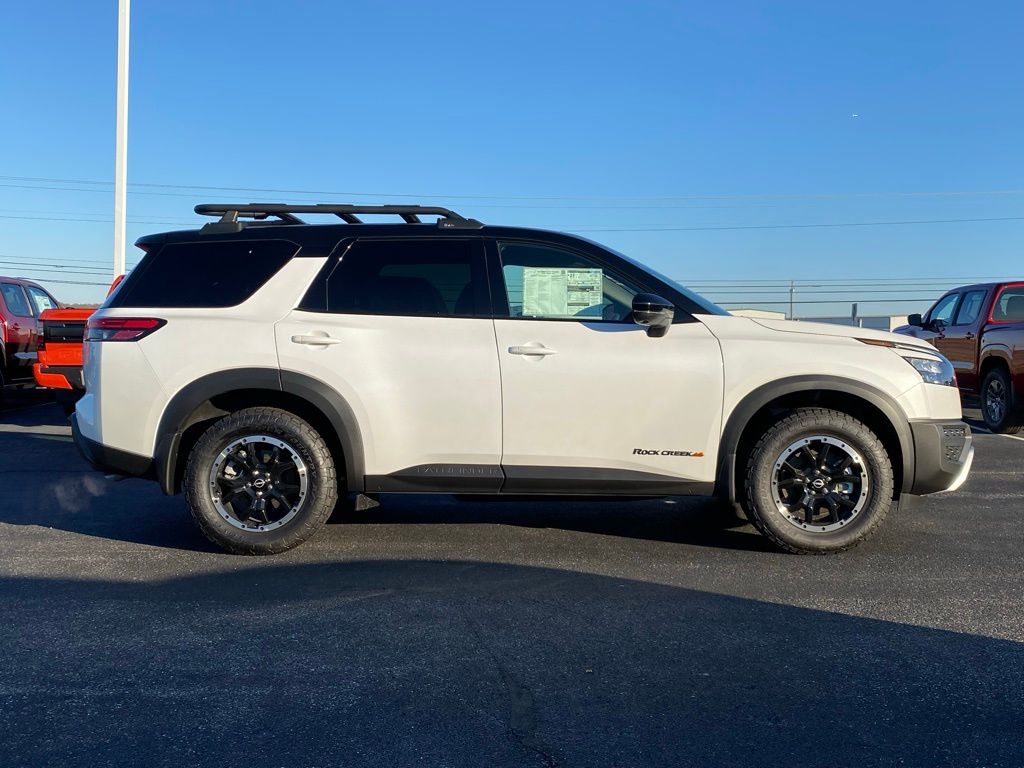 new 2025 Nissan Pathfinder car, priced at $43,609