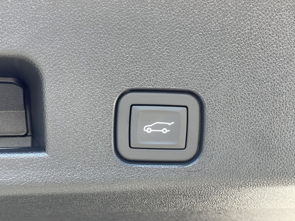 new 2026 GMC Acadia car, priced at $47,726