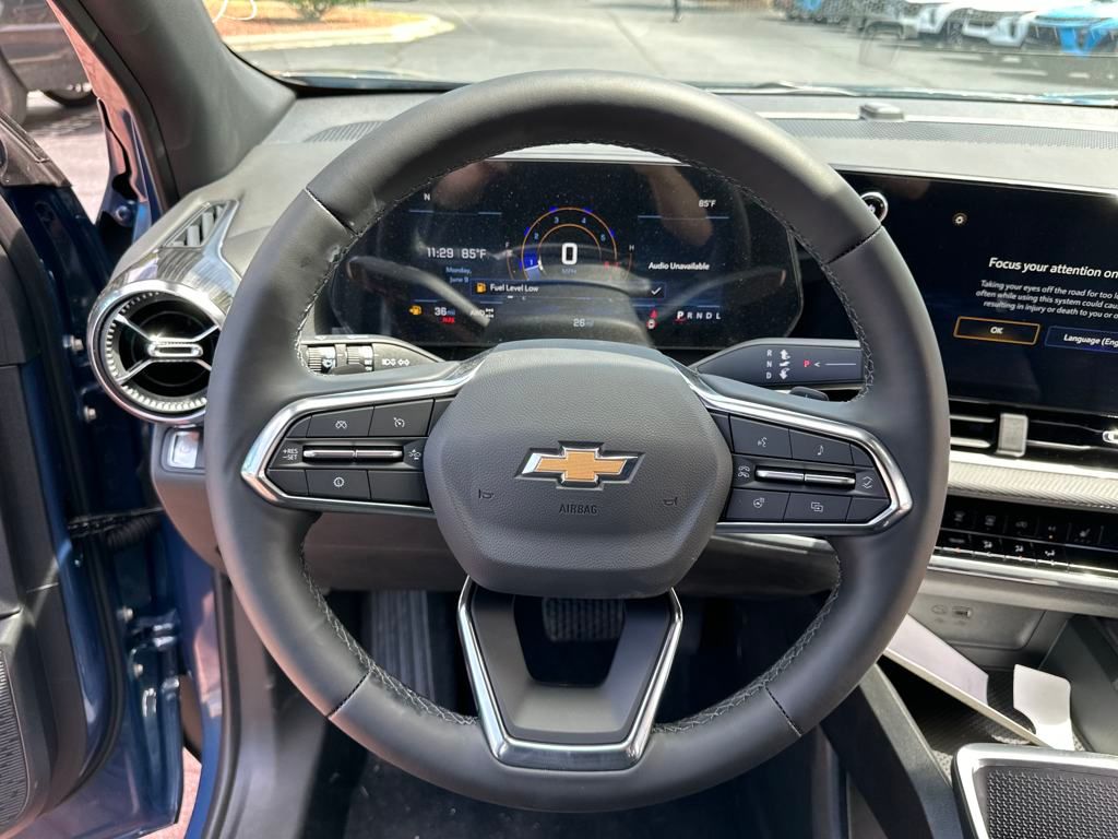 new 2026 Chevrolet Equinox car, priced at $31,995