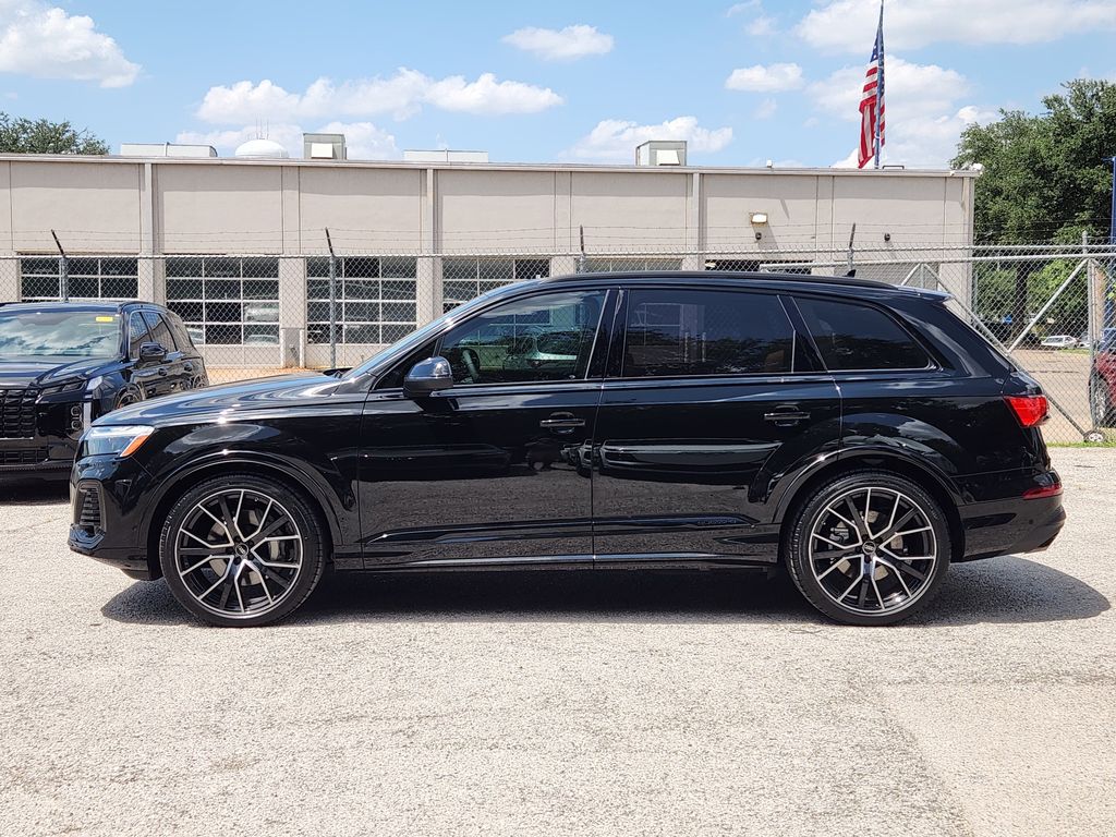 new 2025 Audi Q7 car, priced at $78,950