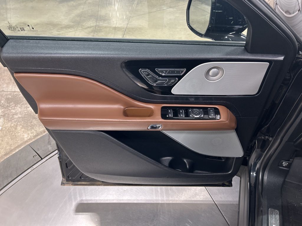 used 2020 Lincoln Aviator car, priced at $36,532