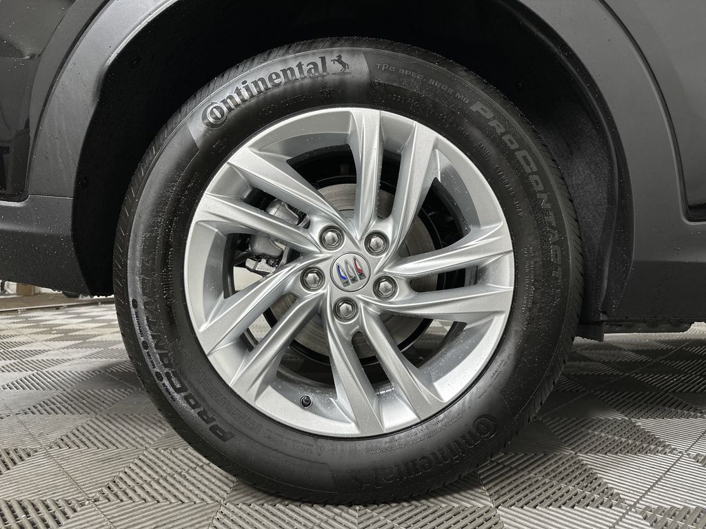 new 2025 Buick Envista car, priced at $25,190