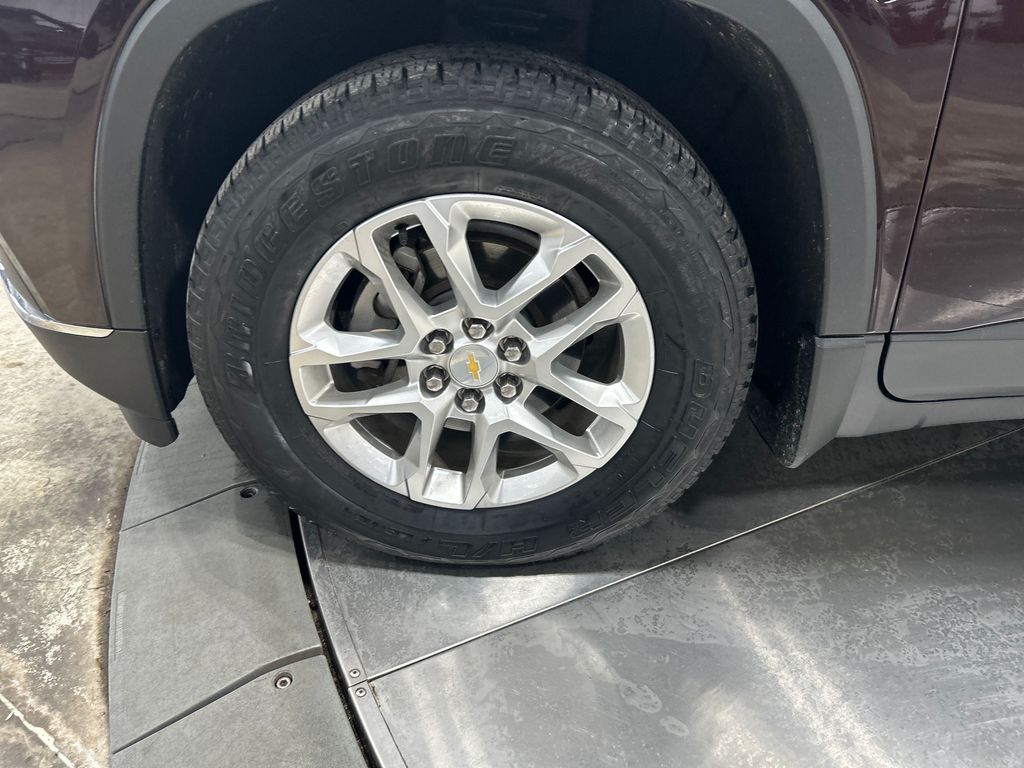 used 2020 Chevrolet Traverse car, priced at $28,947